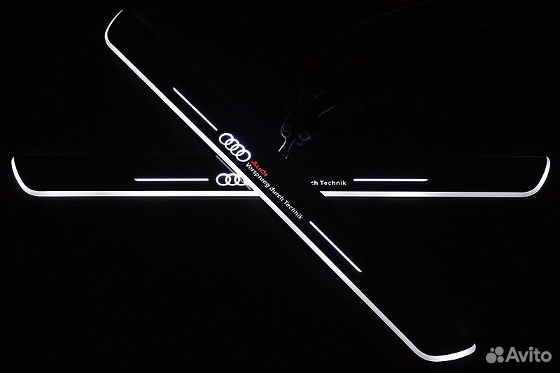 Накладки на пороги Premium для Audi A6 (белая подс