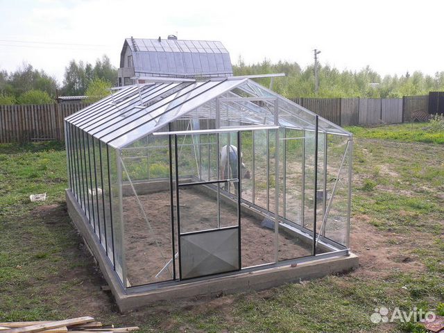 Стеклянная крыша для теплицы