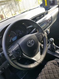 Toyota Corolla 1.6 МТ, 2013, седан