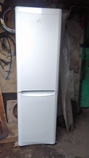 Холодильник indesit BH-20.025