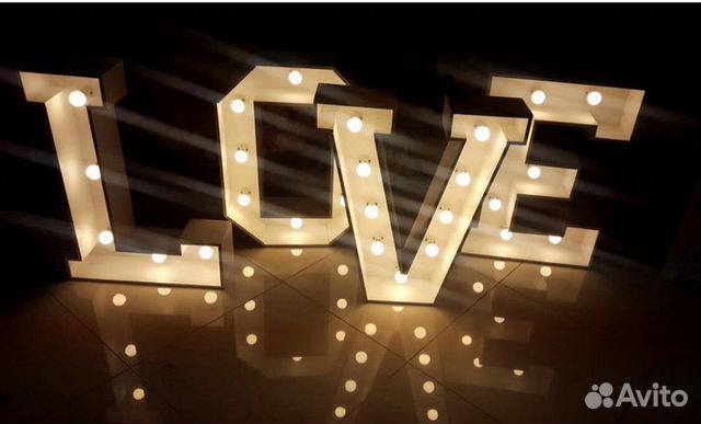 Буквы love светящиеся
