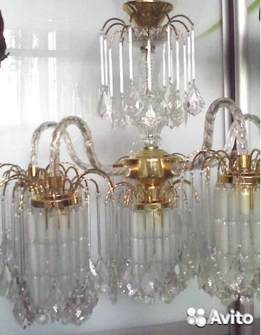 Люстра на три рожка + центральная