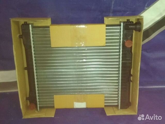 Радиатор системы охлаждения Mercedes T1 2.3D-3.0D