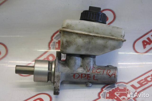 Главный тормозной цилиндр Opel Vectra B 1999