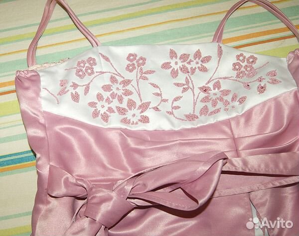 Атласное платье на лямочках нежно фиолетовое шарфи