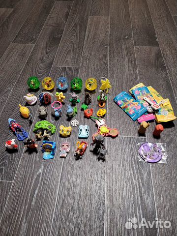 Пакетом фигурки-игрушки из Киндера и других