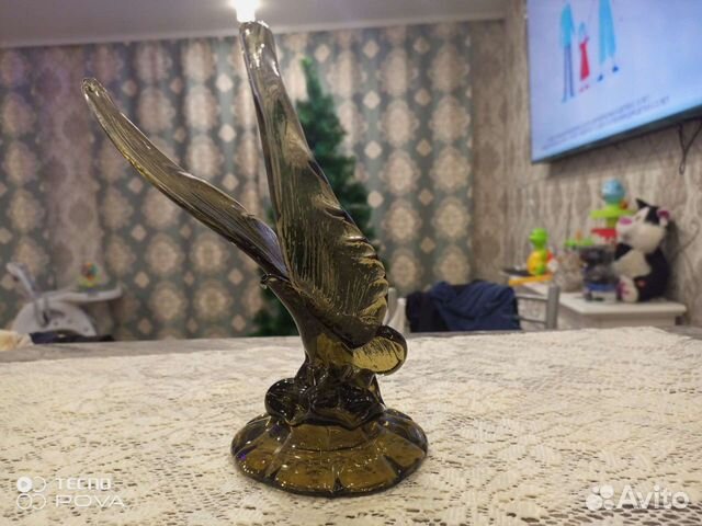 Статуэтка орла