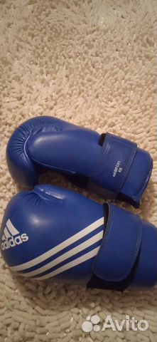 Боксерские перчатки adidas