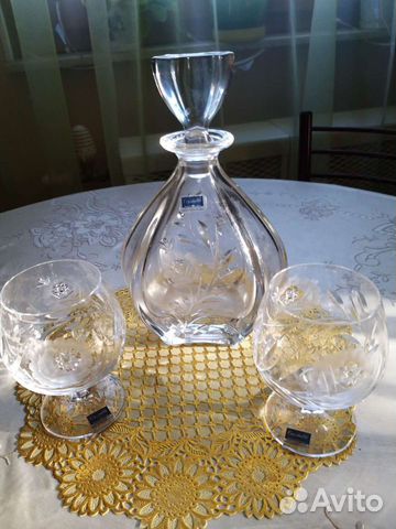 Штоф хрустальный с двумя бокалами