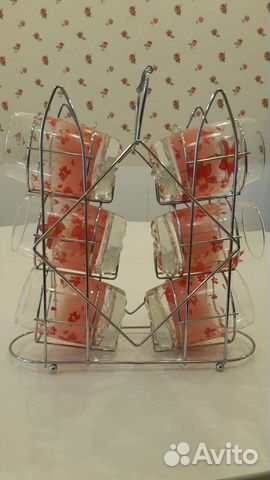 Набор стаканов новый на металическом стенде 6 штук