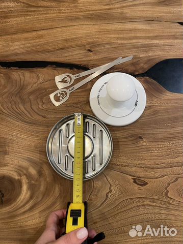 Пресс для бургеров (13 см) + 2 шпажки