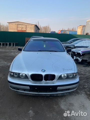 Bmw e39 2000г м57д30 АКПП Элементы кузова