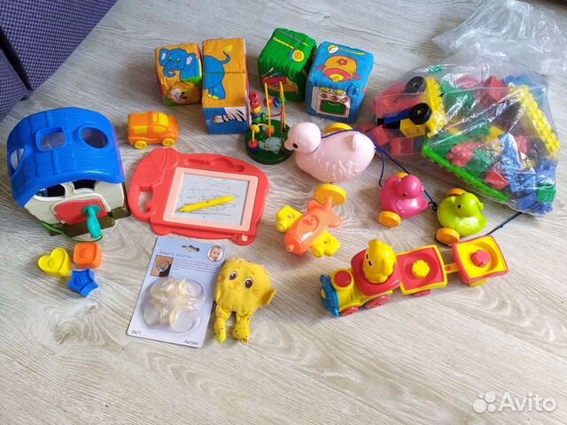 Развивающие игрушки пакетом