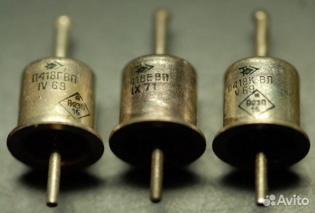 Транзисторы и другие радиодетали СССР