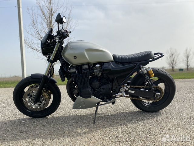 Yamaha XJR 1200