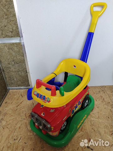 Детская машинка-каталка