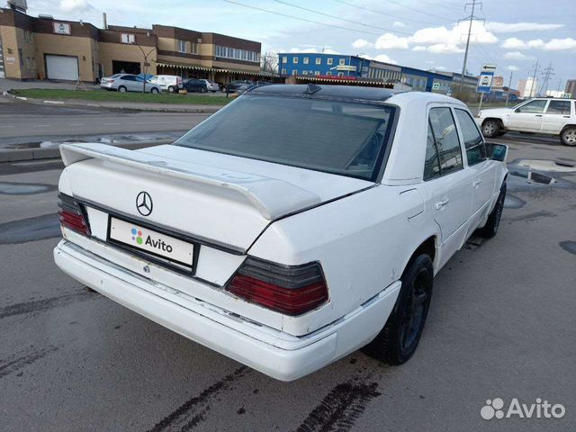 Mercedes-Benz W124 2.0 AT, 1990, 35 000 км