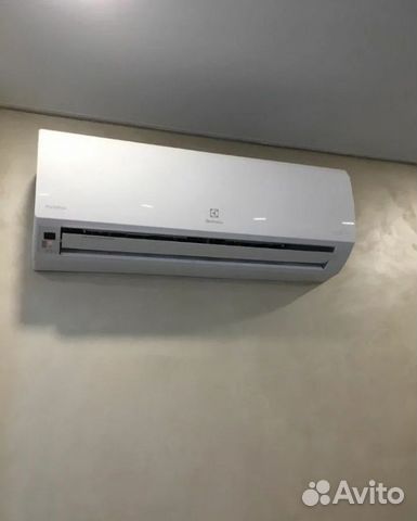 Установщик кондиционеров. Монтаж кондиционирования. Монтаж кондиционера. Ремонт кондиционеров в пушкине. Монтаж систем вентиляции и кондиционирования.