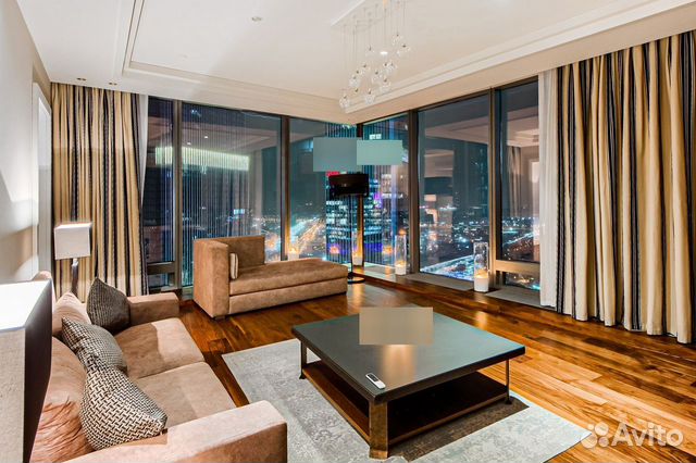 

4-к. квартира, 220 м², 49/62 эт.
