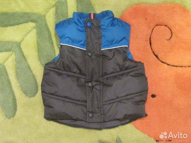 Жилет демисезонный фирмы Mothercare Жилет демисезонный фирмы Mothercare