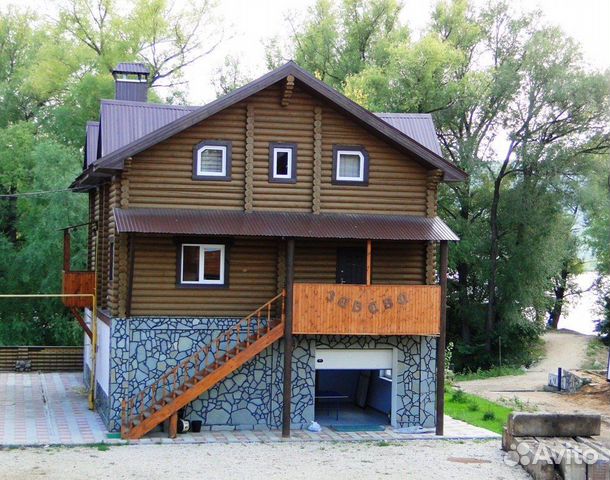 

Коттедж 350 м² на участке 10 сот.