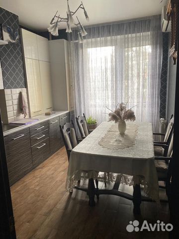 

2-к. квартира, 76 м², 2 кровати