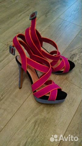 Новые летние замшевые босоножки jessica simpson Новые летние замшевые босоножки jessica simpson