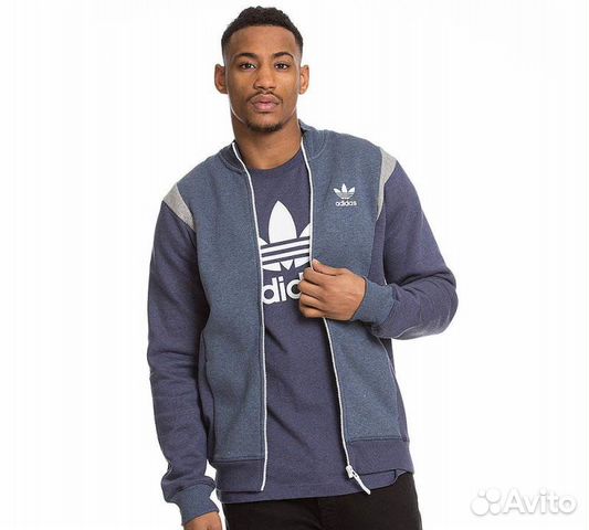 Спортивный костюм adidas Спортивный костюм adidas
