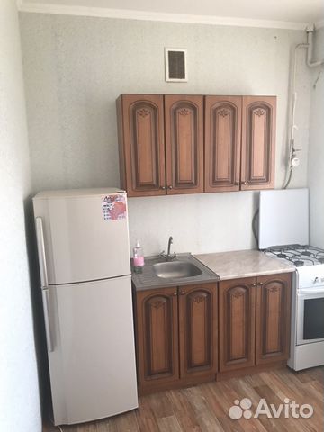 1-к квартира, 40 м², 1/3 эт.