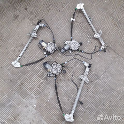 Стеклоподъёмник Audi A8 D2