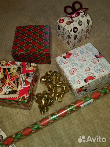 Коробки подарочные новогодние и оберточная бумага Коробки подарочные новогодние и оберточная бумага