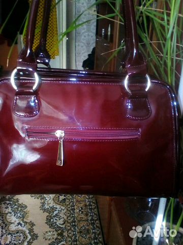 Сумка лакированная
