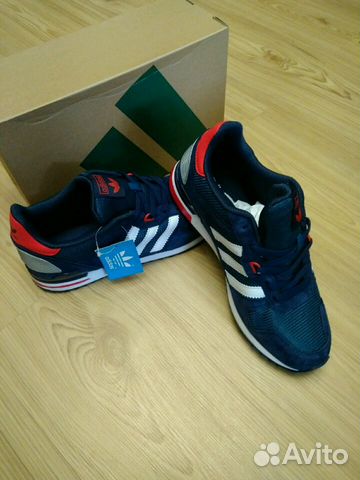 Новые кроссовки Adidas