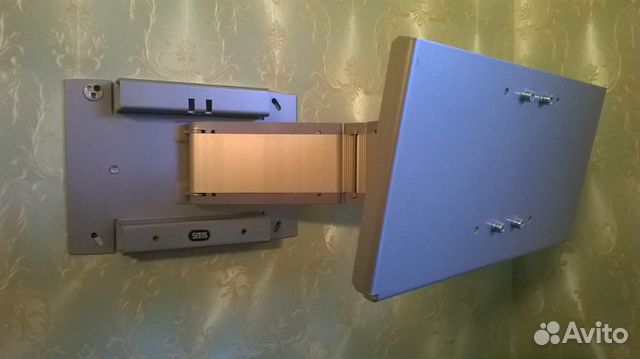 Настенный кронштейн для телевизора