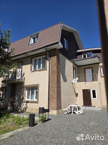 

8-к. коттедж, 360 м²