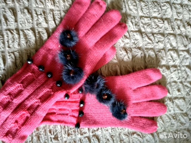 Перчатки с отделкой из норки и страз Перчатки с отделкой из норки и страз
