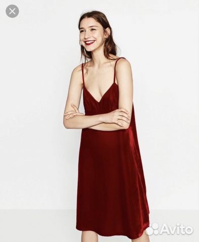Красное бархатное платье Zara Красное бархатное платье Zara
