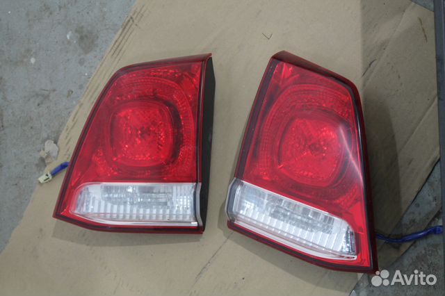 Фонарь в крышку Toyota Land Cruiser 200 2008 Фонарь в крышку Toyota Land Cruiser 200 2008
