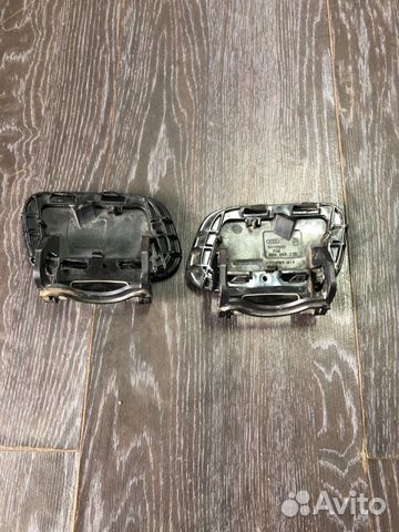 Крышка фарсунки омывателя VAG 8K0955275 Крышка фарсунки омывателя VAG 8K0955275