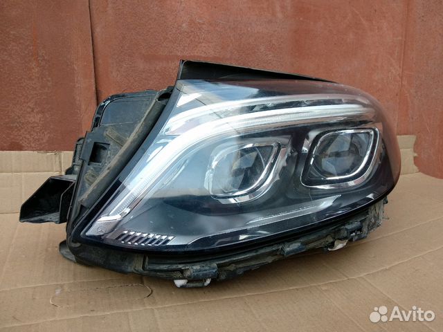 Фара Mercedes GLE W166 левая A1669067502