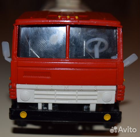 Масштабная модель автомобиля Камаз масштаб 1/43