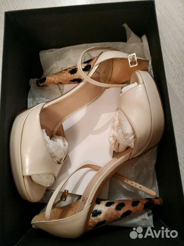 Босоножки, туфли D&G Burberry Босоножки, туфли D&G Burberry