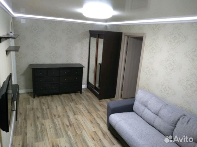 2-к квартира, 42 м², 1/3 эт.