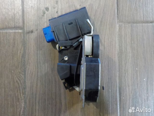 Замок двери Bmw e36 Замок двери Bmw e36