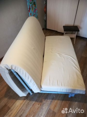 Диван раскладной на железном каркасе Диван раскладной на железном каркасе