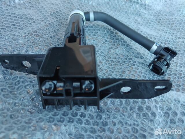 Форсунка омывателя фар Subaru левая SH 86636SC010 Форсунка омывателя фар Subaru левая SH 86636SC010