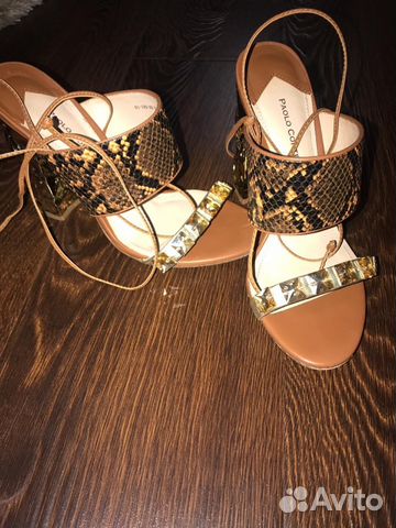 Босоножки кожаные