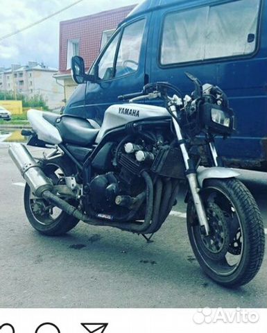 Yamaha FZ400