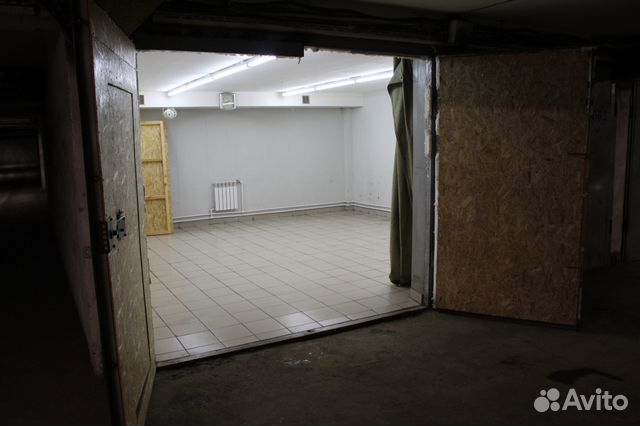 Гараж, > 30 м²