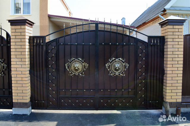 Кованые калитка с воротами